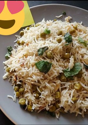 A picture of Mattar pulao.