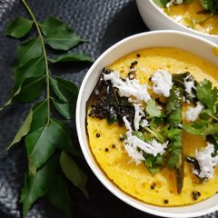 A picture of Katori dhokla.