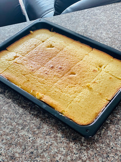 A picture of Sponge Cake.