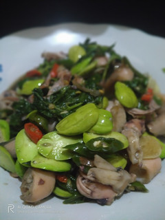 Foto resep Tumis cumi asin pete kemangi pedas