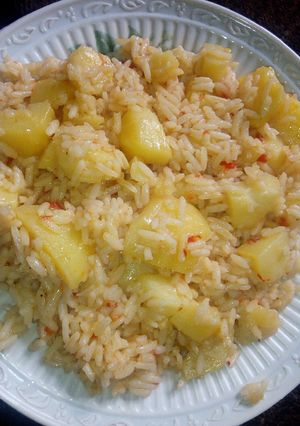 Shinkafa with Irish potatoes ainihin hoton girkin
