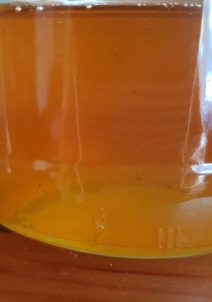A picture of Dandelion honey.