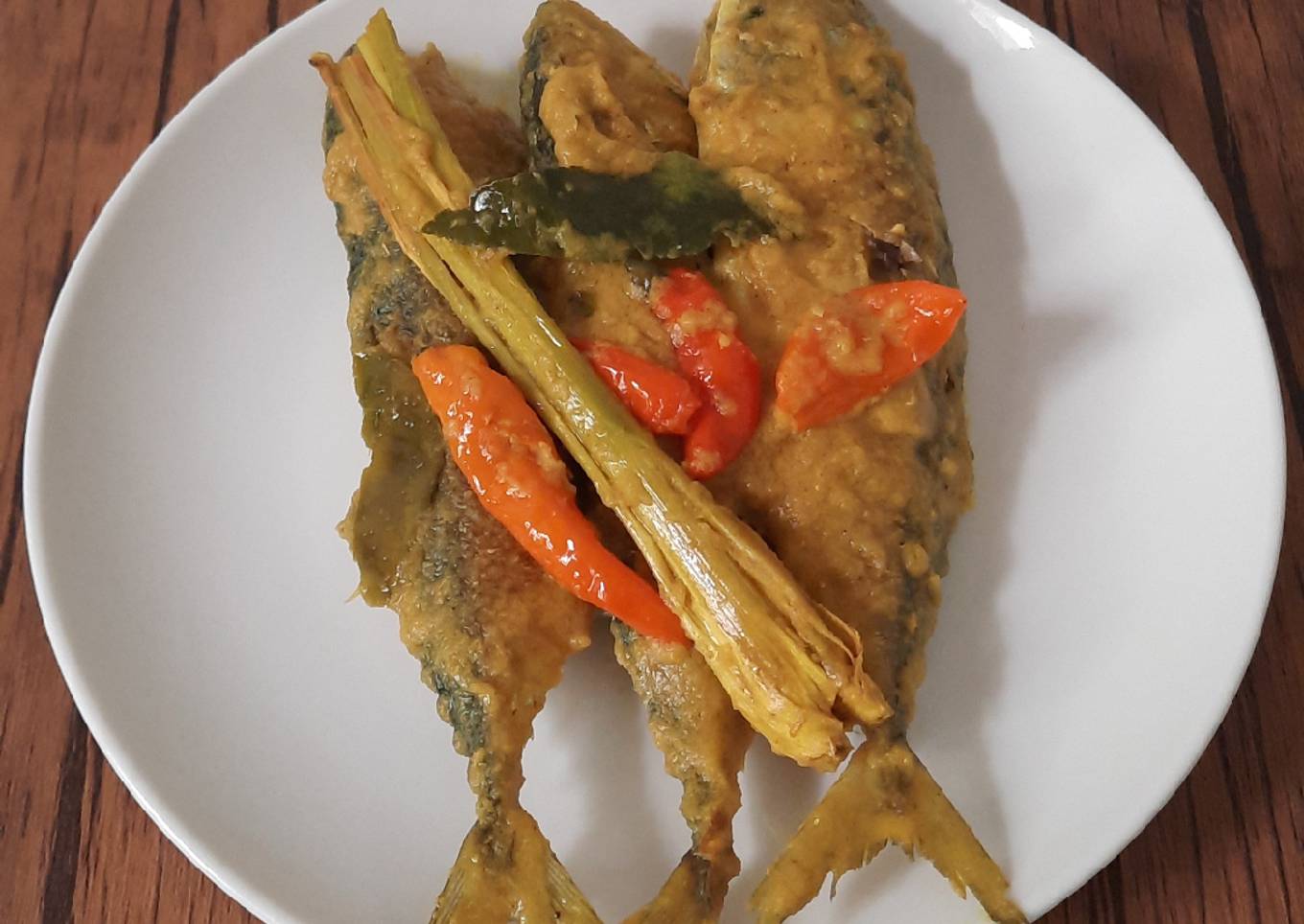 Pesmol Ikan Kembung Bumbu Kuning