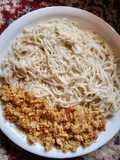 Taliyar Hausa with scramble egg