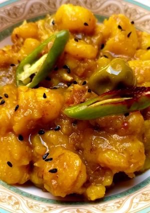A picture of Aloo ki tarkari.