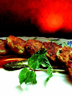 फलाहारी टिक्की (Falahari tikki recipe in Hindi) रेसिपी मुख्य फोटो
