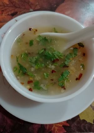 হট গার্লিক স্যুপ (hot garlic soup recipe in Bengali) রেসিপির প্রধান ছবি