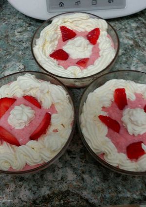 Foto principal de Mousse de fresas en Thermomix