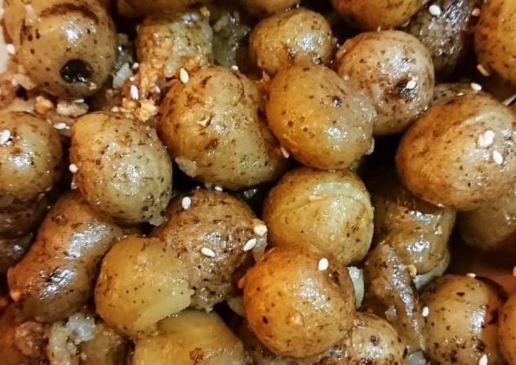 Resep Baru Kentang mini penyet dgn saus bawang putih dan rempah2 Italia Enak Sempurna