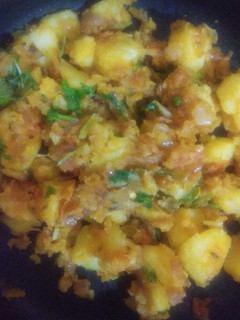 உருளைக்கிழங்கு மசாலா (Urulaikilangu Masala Recipe in tamil) செய்முறை முக்கிய புகைப்படம்