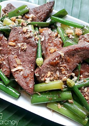 รูปของ ดอกหอมผัดตับหมู