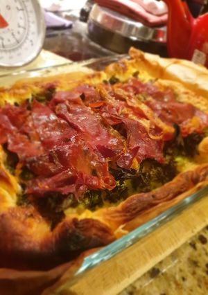 A picture of Broccoli, Gruyere & Parma ham quiche.