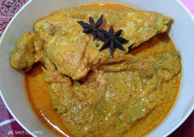 Gulai ayam padang