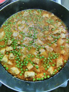Brassói zöldborsóval recept fotója