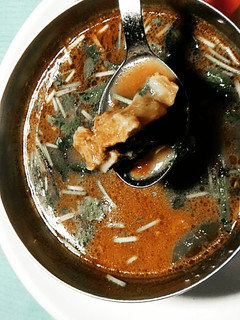 மட்டன் நெஞ்செலும்பு சூப் (Mutton nenjelumbu soup recipe in tamil) செய்முறை முக்கிய புகைப்படம்