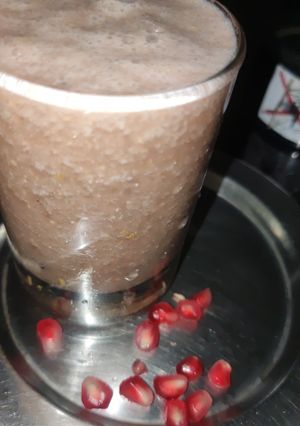 A picture of Pomegranate juice with jaggery.