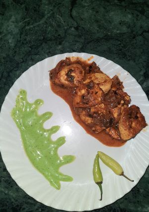 A picture of Paneer masala.