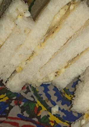 A picture of Easy club sandwich.