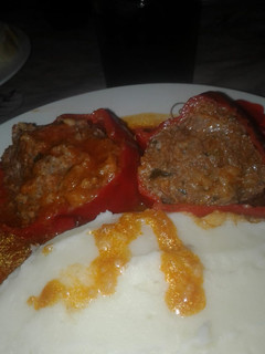 Una foto de Morrones rellenos a la cacerola
