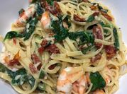 A picture of shrimp linguine