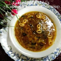 Cabbage & macaroni soup A picture of Cabbage & macaroni soup.