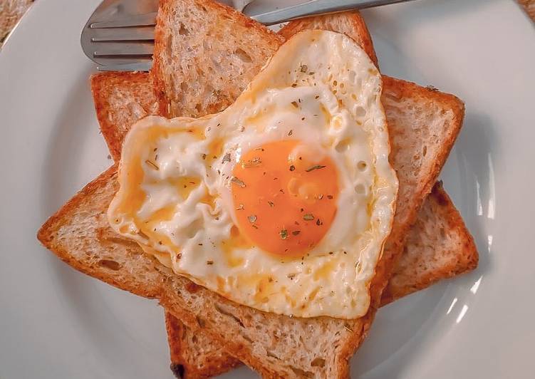 Simple Breakfast: Roti Panggang Telur