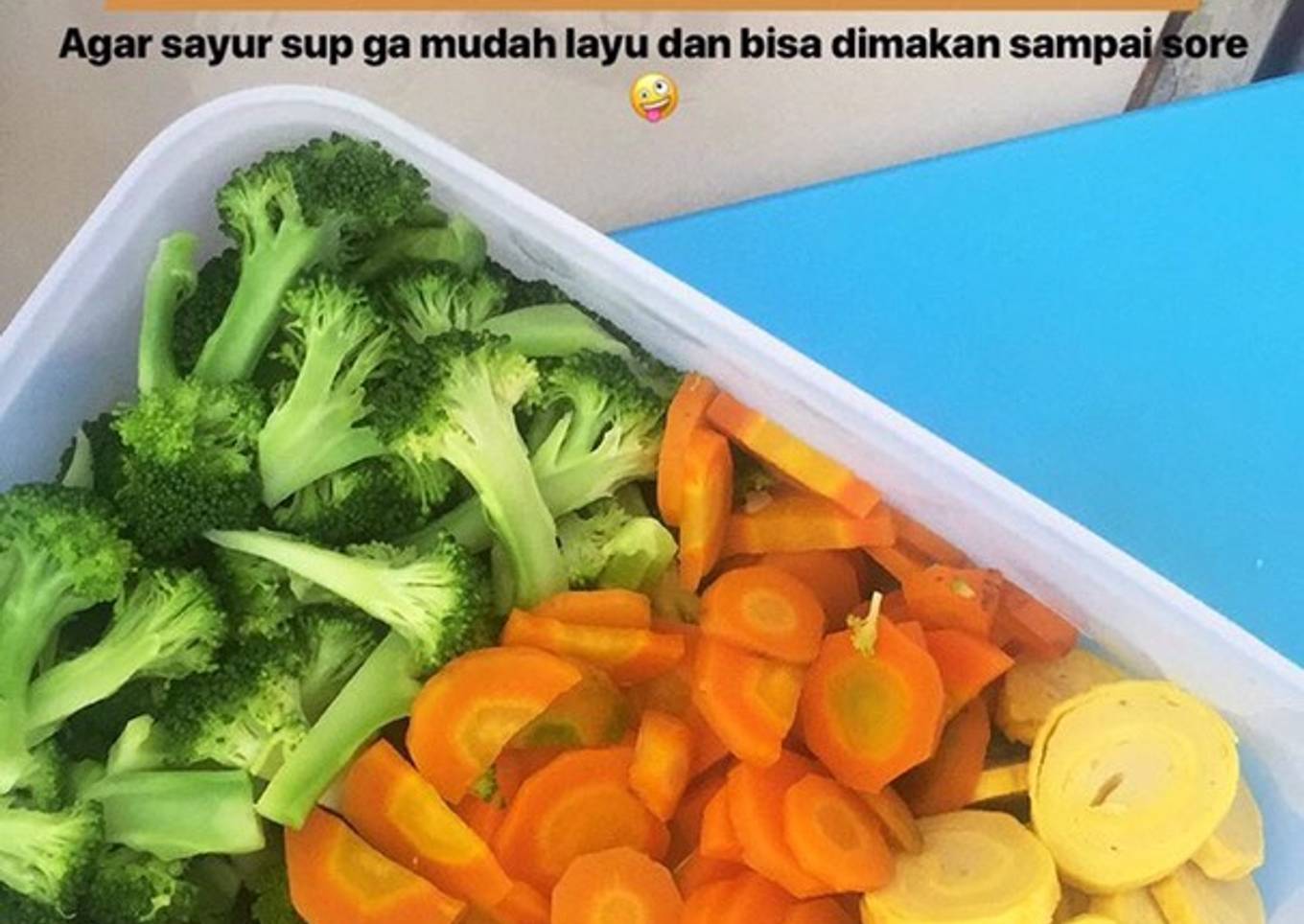 Ia selamat untuk makan sup sayur-sayuran sehingga tengah hari