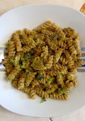 Foto di Pesto con gli scarti del broccolo