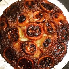 A picture of Tamarillo upside down cake.
