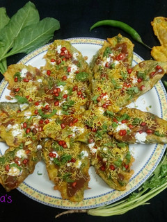 પાલક પત્તા ચાટ જૈન (Spinach Leaves Chaat Jain Recipe In Gujarati) રેસીપી મુખ્ય ફોટો