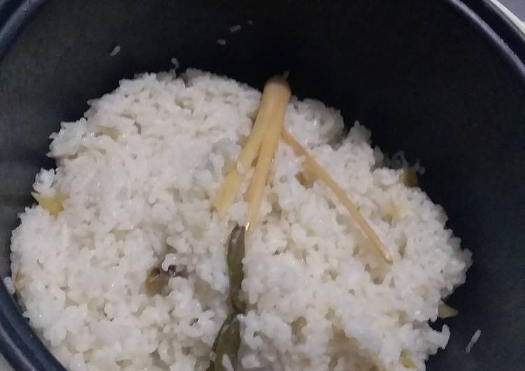 Nasi liwet rice cooker