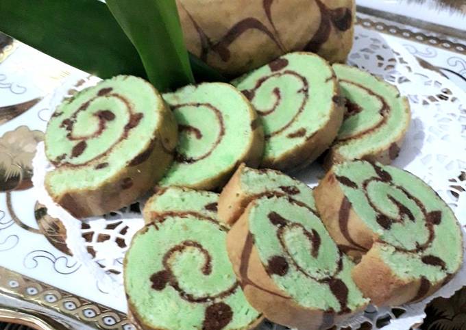 Bolu Gulung Bintik Batik Pandan