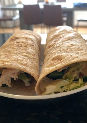 Una foto de Flautas de pollo a la brasa en horno microondas