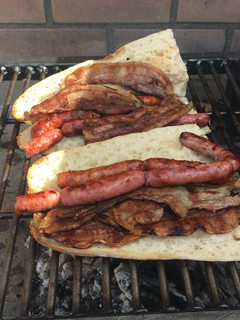 Una foto de Pan z + longaniza en bocata