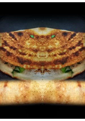 ઇન્સ્ટન્ટ રવા ઢોસા (Instant Rava Dosa Recipe In Gujarati) રેસીપી મુખ્ય ફોટો