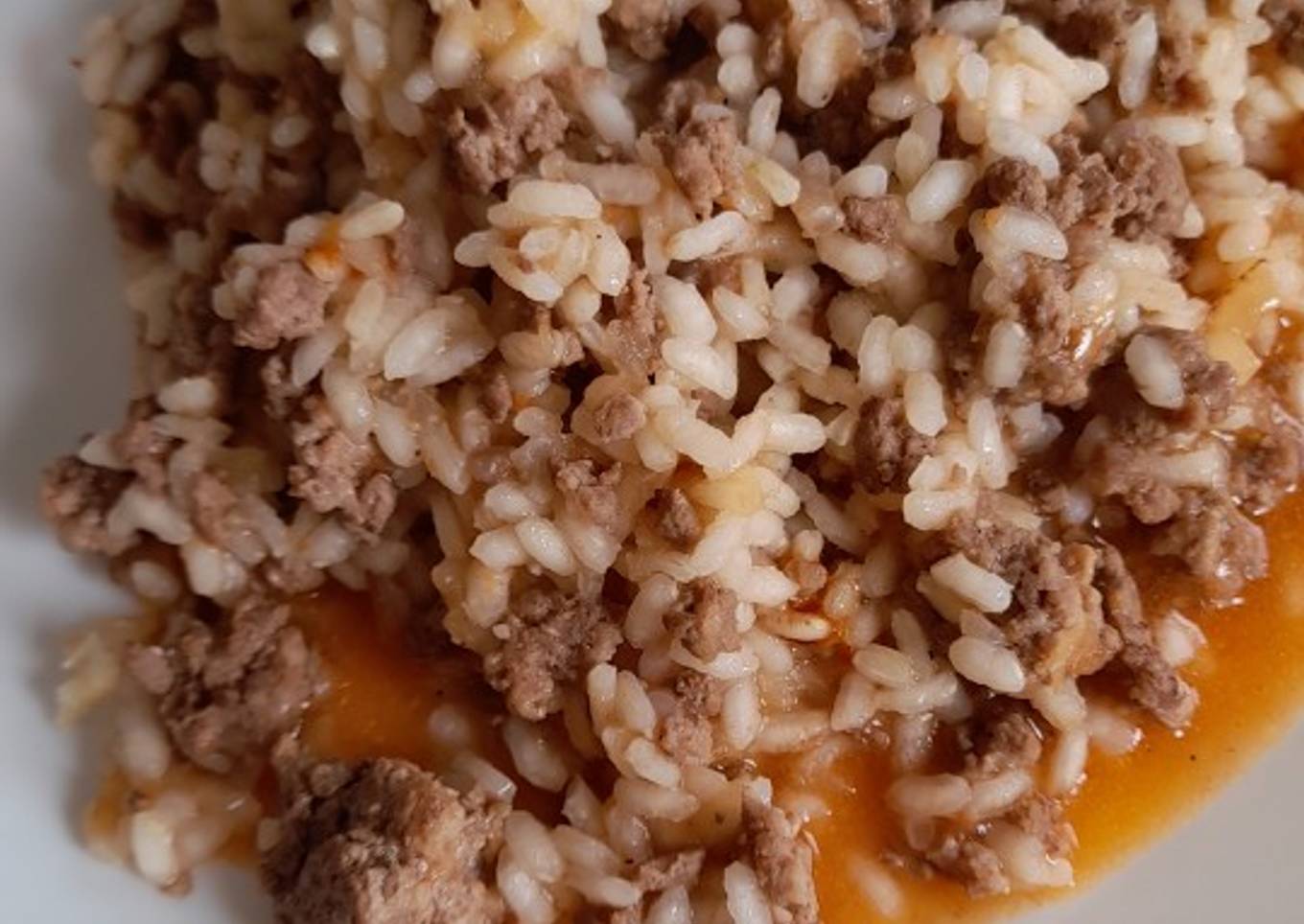 Arroz con carne picada