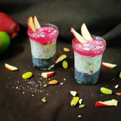 A picture of Chia seeds fruit parfait smoothie.