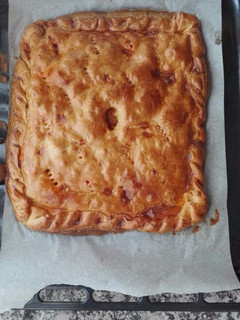 Una foto de Empanada de atún y verduras