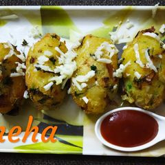 A picture of Paneer cheese balls.