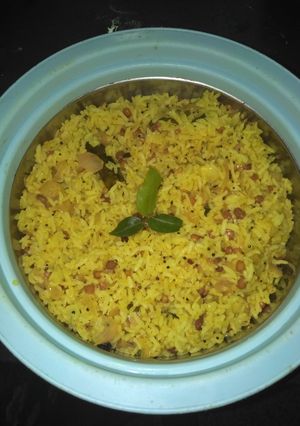 A picture of Yellow rice.