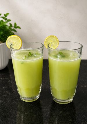 A picture of Refreshing Bottle Gourd Juice.