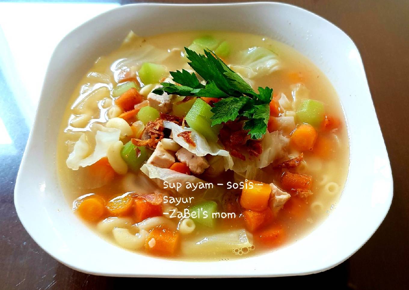 Sup Ayam - Sosis - Sayur