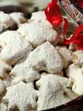 Kourabiedes with Almonds