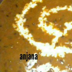A picture of Punjabi makhni daal.