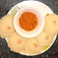 A picture of Idli with leftover rice.