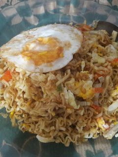Foto resep Mie tumis telur teri 🔥