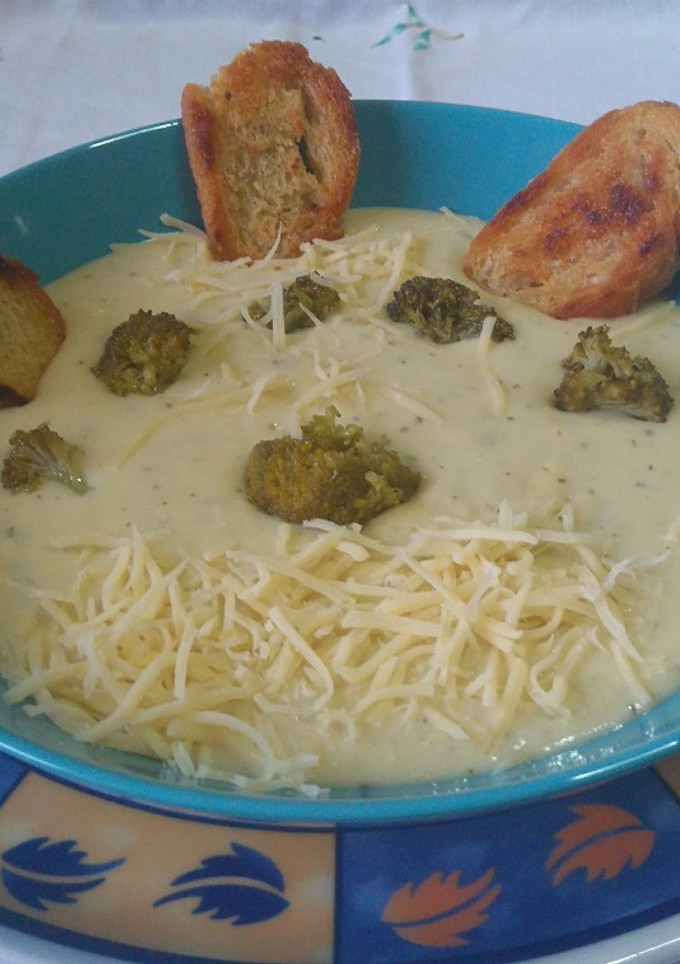 Una foto de 🍵 Crema de Tallos de Brócoli