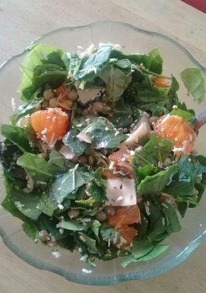 Una foto de Ensalada de Espinaca y Mandarina 🌿🍊
