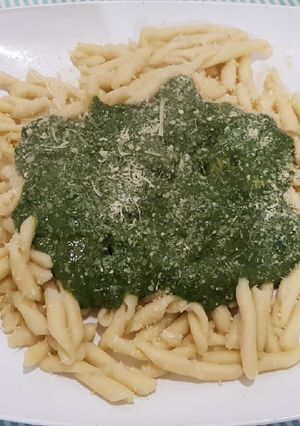 Una foto de Salsa verde (o de espinacas)