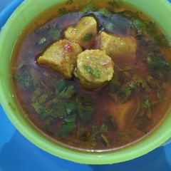 A picture of Gatte ki sabzi.